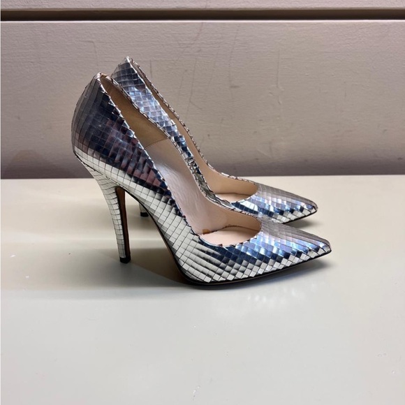 Made in Italy EMMA VIANI Silver Stiletto Heels with Chevron Pattern - Picture 7 of 7